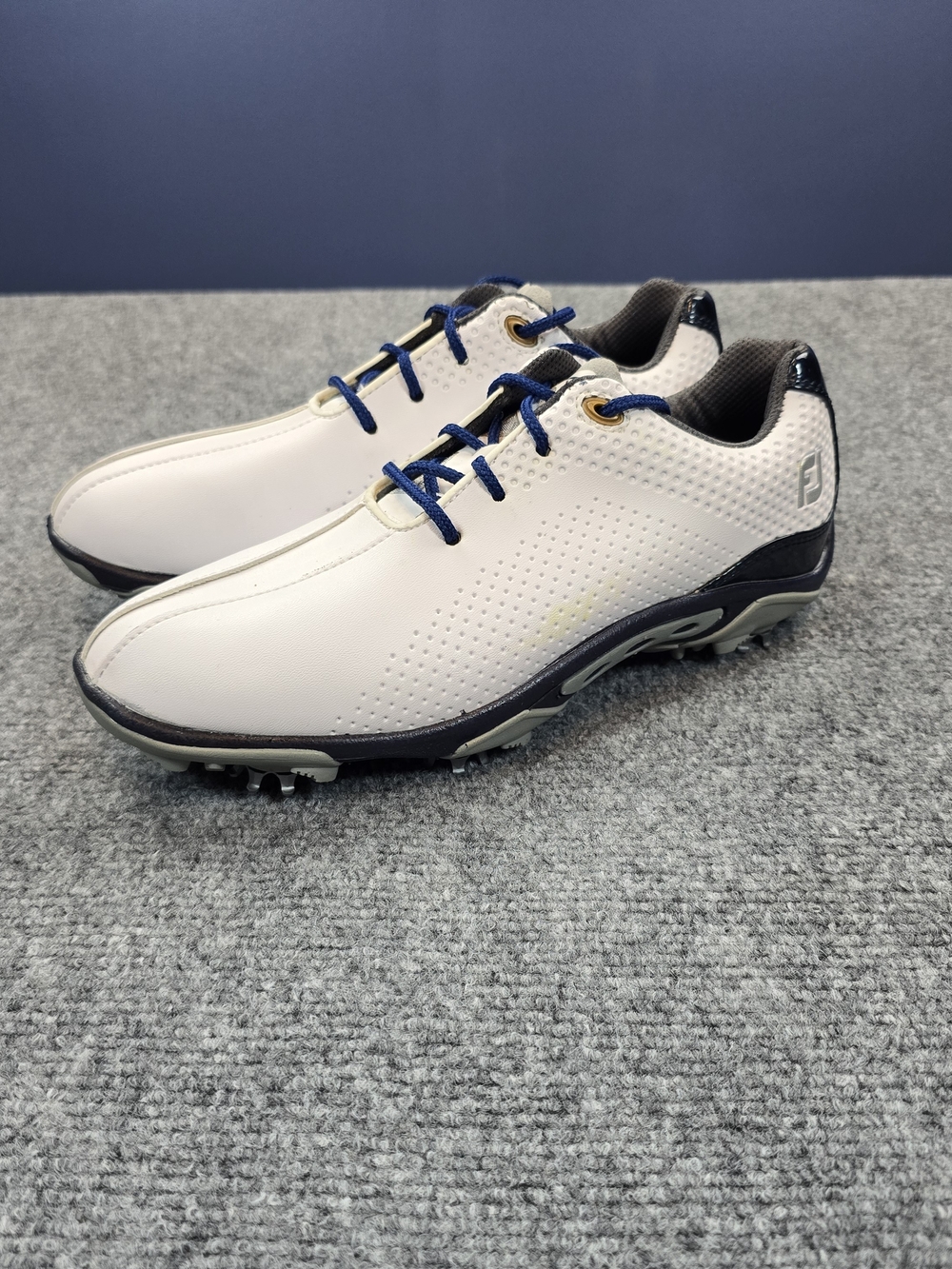 FootJoy Junior Golf Shoes Size 6M White Navy Spiked Athletic Cleats Youth